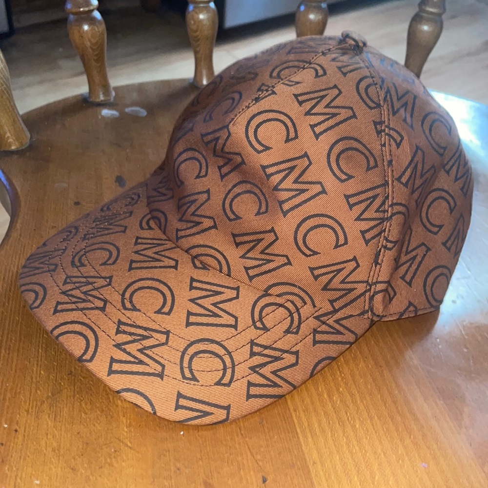 MCM Monogram Cotton Cap Cognac
Size: ONE SIZE